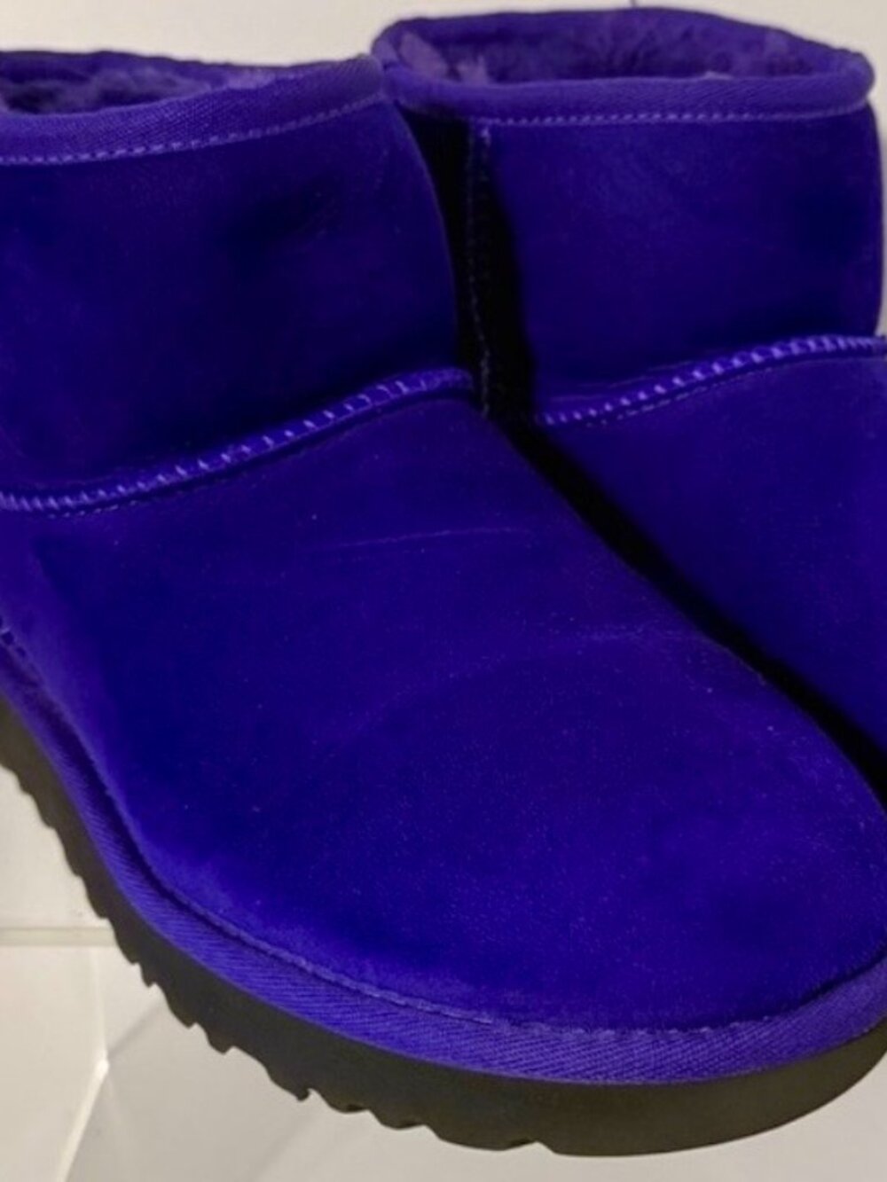 Limited Edition UGG Classic Mini II "Violet Night" Style 1016222 Size 8.5 - Picture 4 of 4